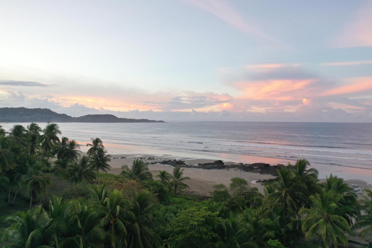 Salvatierra Beachfront Hotel Puerto Coyote 外观 照片