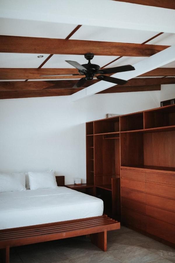 Salvatierra Beachfront Hotel Puerto Coyote 外观 照片