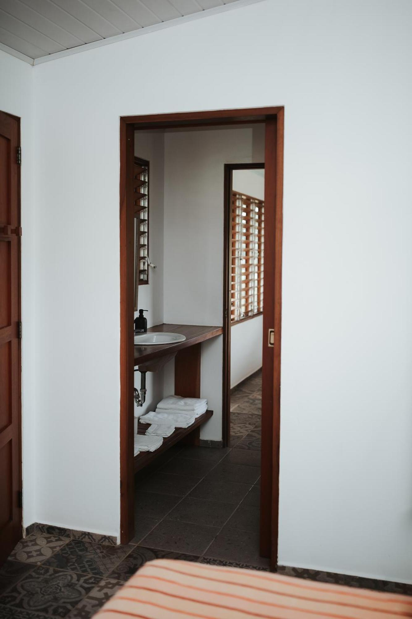 Salvatierra Beachfront Hotel Puerto Coyote 客房 照片